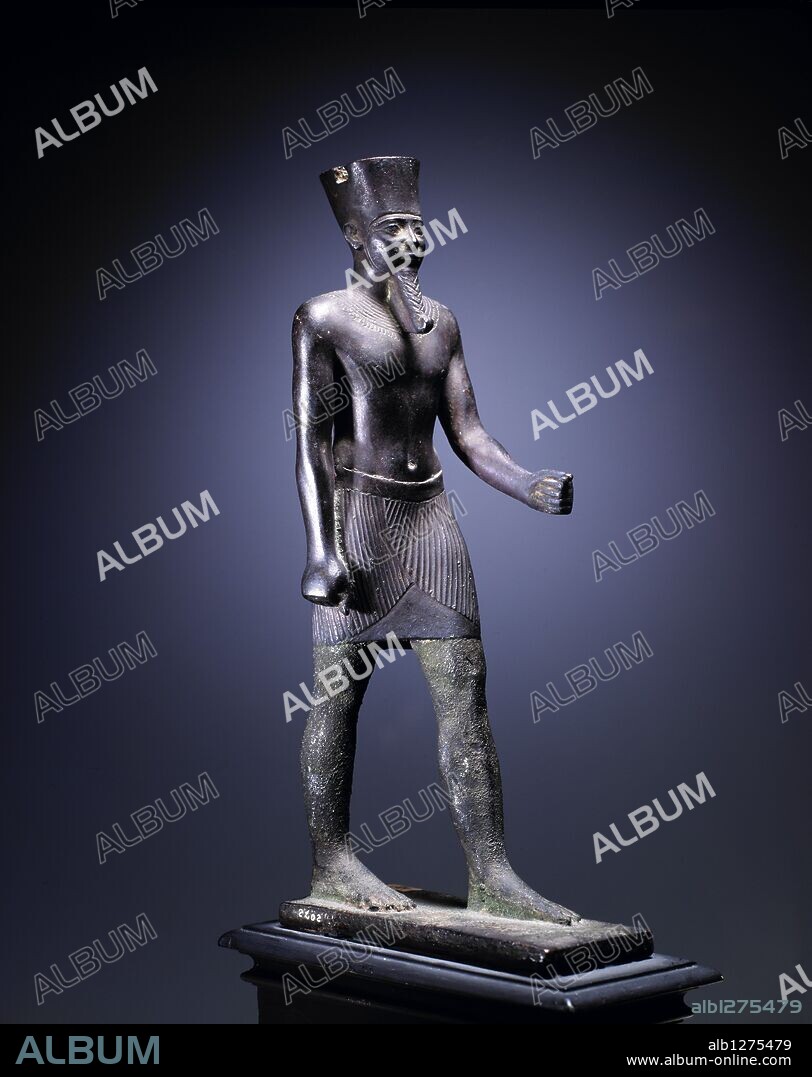 Representación del dios Amón. Bronce. 664-342 a.c. Altura: 22,7 cm. Anchura: 6,4 cm.