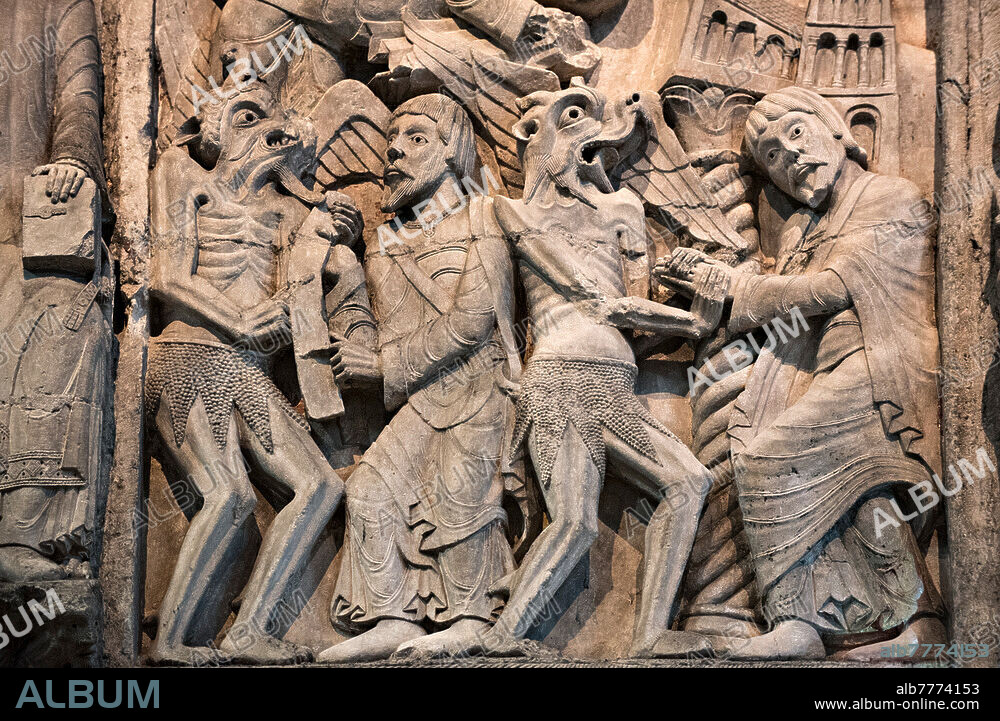 Le pacte avec le diable / Bas relief de la vie du moine théophile / Abbatiale Sainte_Marie / Souillac / France.