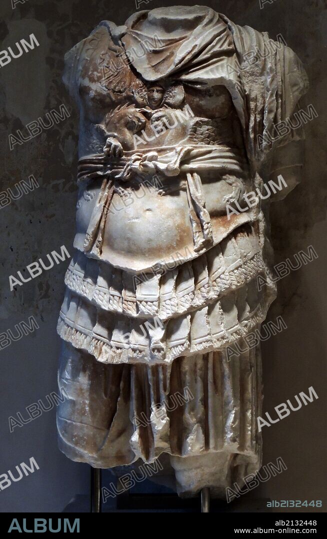 Statue of a Roman Emperor. About the armour bears the emperor Paludamentum, the Roman general's cloak. (Photo by: Universal History Archive/UIG via Getty Images).