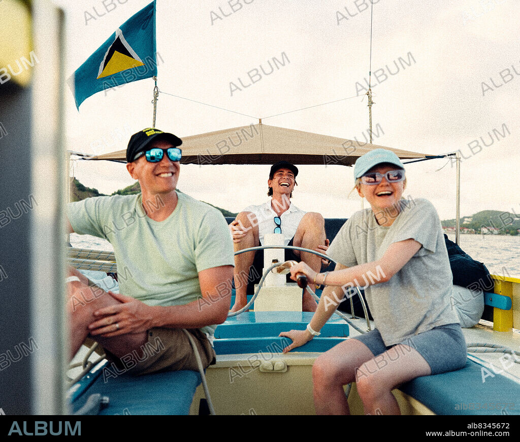 JAMES PHELPS, MAISIE WILLIAMS and OLIVER PHELPS in FANTASTIC FRIENDS, 2022, directed by DANIEL SHARP. Copyright Dash Pictures.