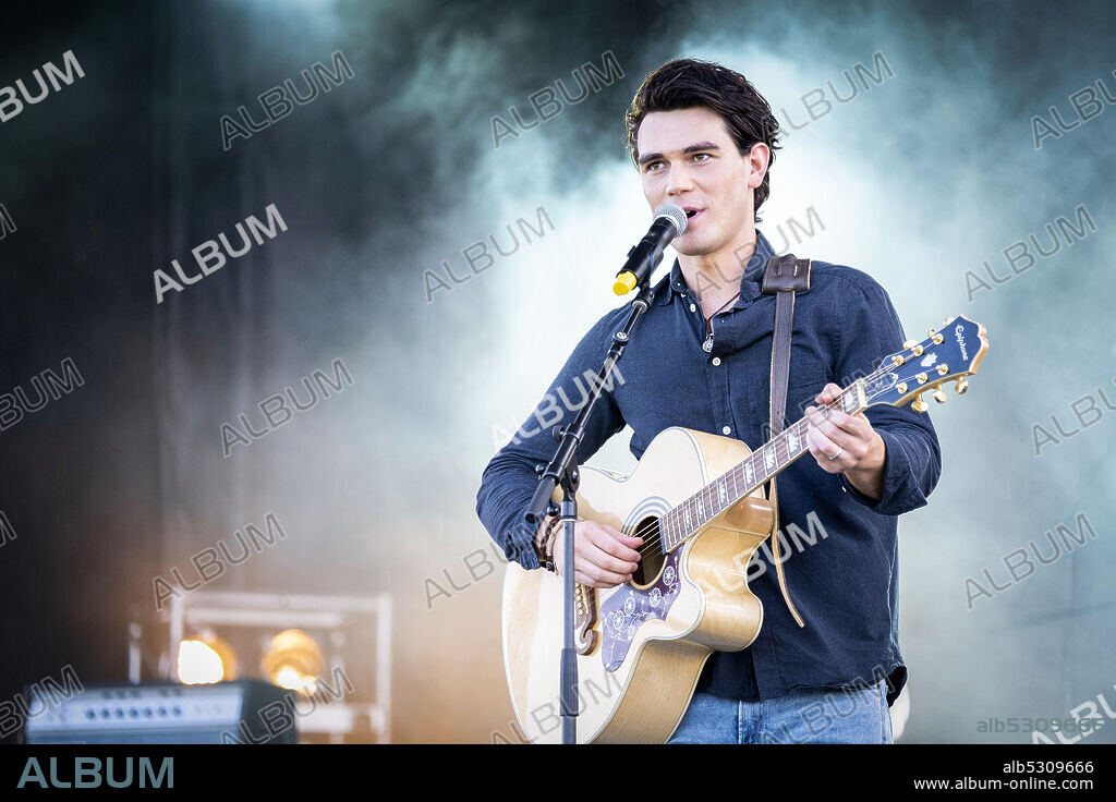 KJ APA in I STILL BELIEVE 2020 unter der Regie von ANDREW ERWIN und JON ERWIN. Copyright Kevin Downes Productions Kingdom Story Company. Album alb5309666