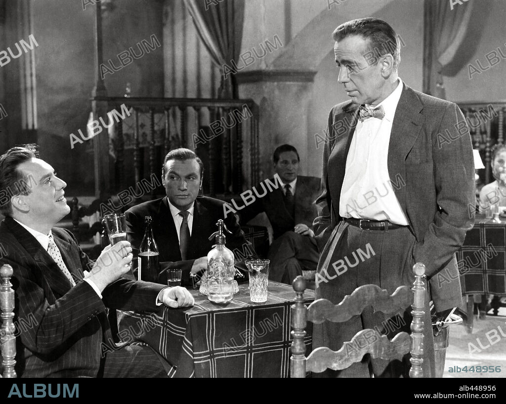 EDMOND O'BRIEN, HUMPHREY BOGART y WARREN STEVENS en LA CONDESA DESCALZA, 1954 (THE BAREFOOT CONTESSA), dirigida por JOSEPH L. MANKIEWICZ. Copyright UNITED ARTISTS.