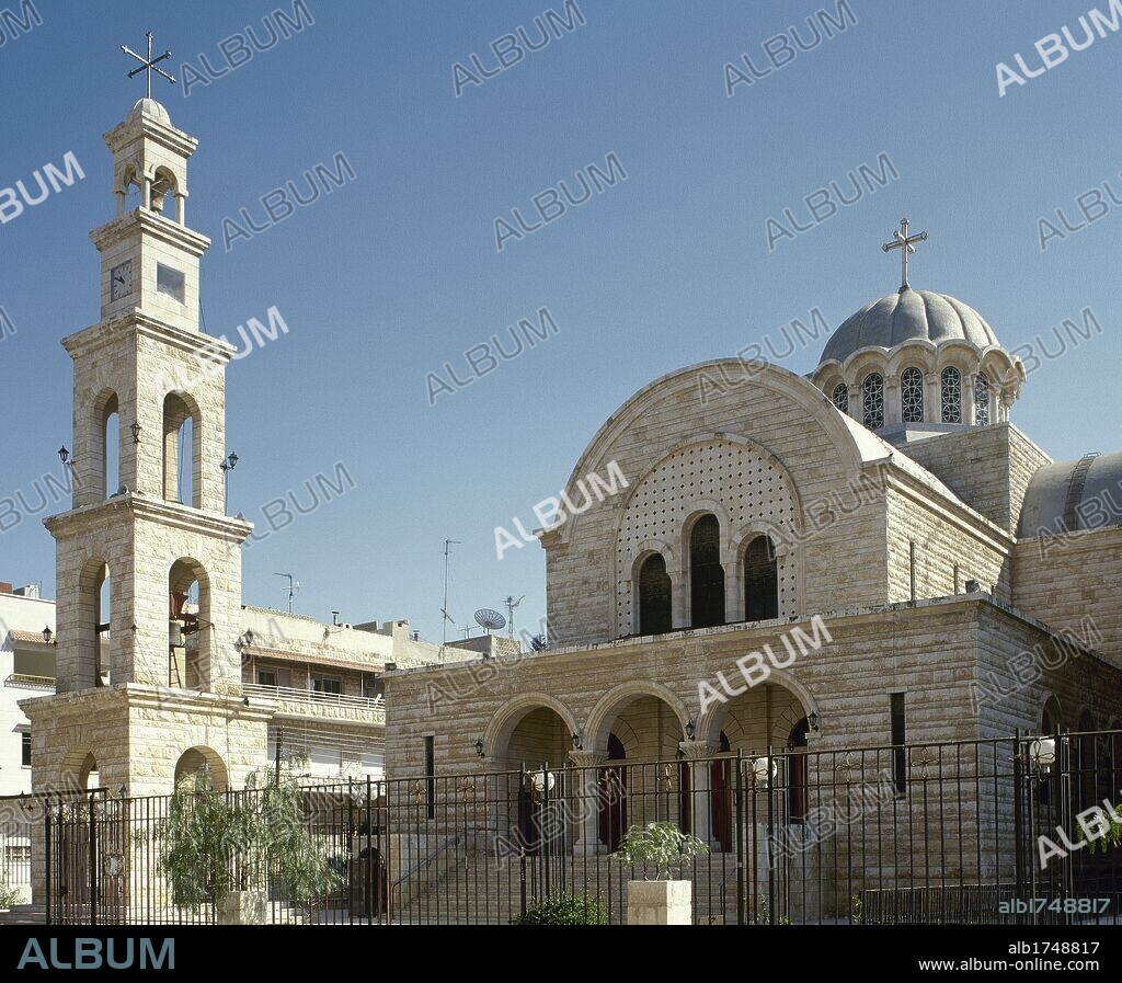 SIRIA. HAMA. Vista general del exterior de la IGLESIA ORTODOXA, levantada en el barrio de al-Madina.
