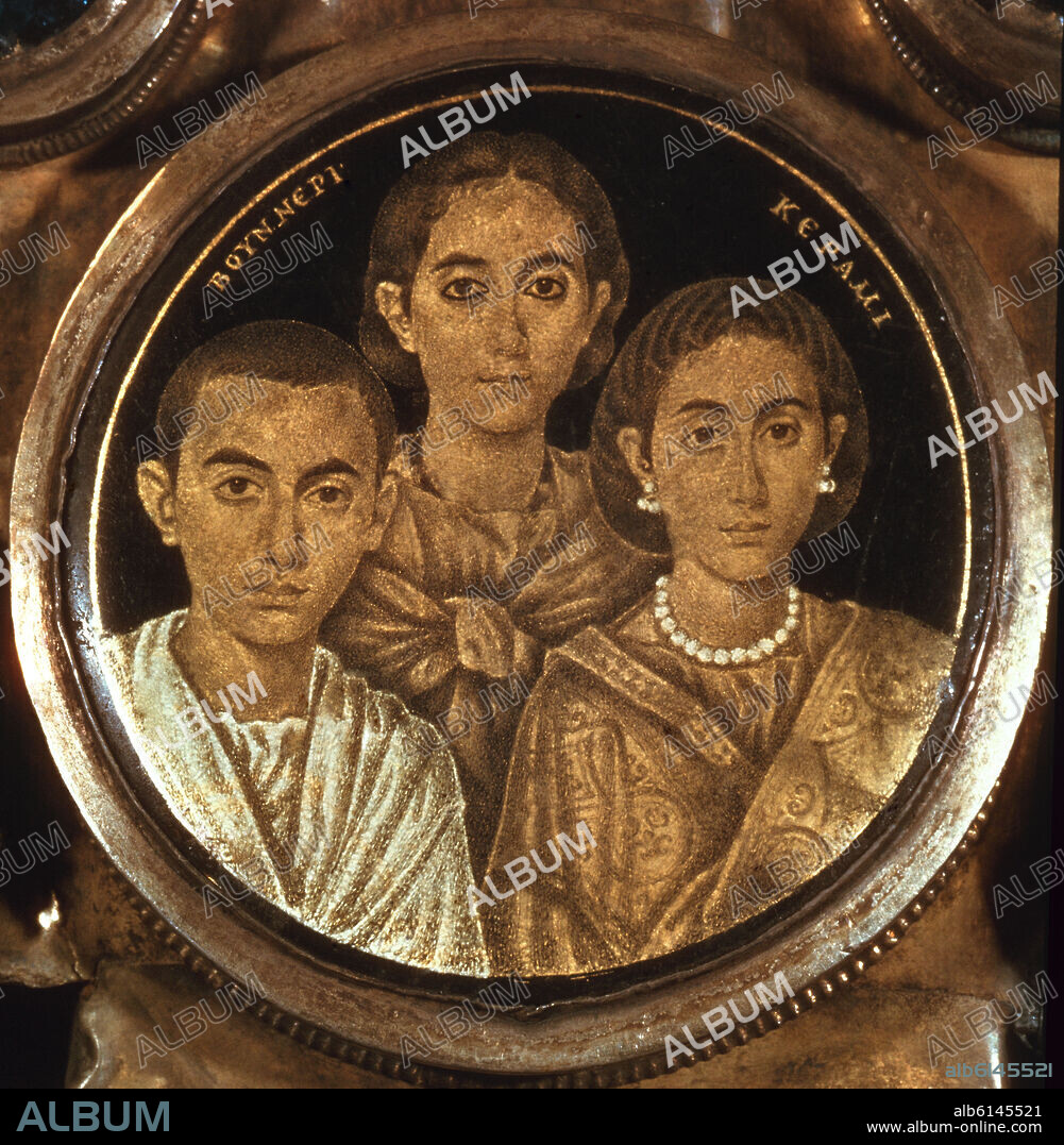 KERAMI BOUNNERI. VIDRIO POLICROMADO - GALA PLACIDIA Y SUS HIJOS:VALENTINIANO III Y HONORIA-DET DE CRUZ DE DESIDERIO- SIGLO V.