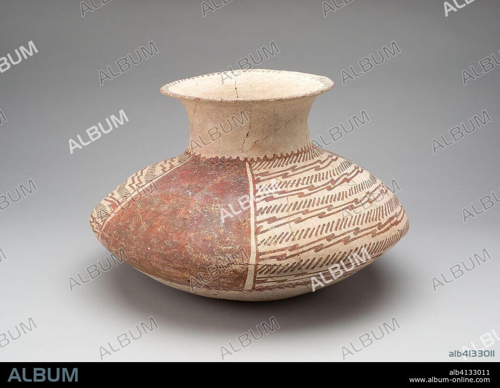 Jar. Hohokam; Southern Arizona, United States. Date: 950 AD-1150. Dimensions: 24.8 × 38.1 cm (9 3/4 × 15 in.). Ceramic and pigment. Origin: Arizona.