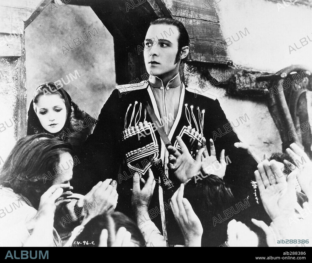 RODOLFO VALENTINO. RUDOLPH VALENTINO in THE EAGLE, 1925, directed by CLARENCE BROWN. Copyright UNITED ARTISTS.