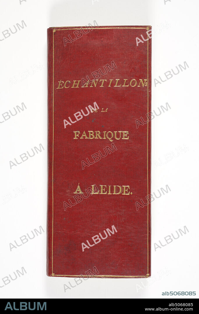sample book, Anonymous, ca. 1800, textile, morocco, ink, cardboard, paper, Wallet with samples. The portfolio contains a red moroccan leather cover printed with ECHANTILLONS DE LA FABRIQUE A LEIDE. The portfolio consists of eight flaps with a cover page bearing the inscription Saaij, Ras, Warp and Fusteinhal. The flaps each contain six samples with inscriptions Catoene Baaijen, Striped Baaijen, Witte Catoene Baaijen Moltons, Boezelsen Manstoff and Saaijen. The paper lining of the wallet features the watermark M SCHOUTEN and Co. On the inside is written Fusteinhal in ink, Closed: 23.3 x 9.9 x 2.2cm (233 x 99 x 22mm), Opened once: 23.3 x 20.4 x 1cm (233 x 204 x 10mm).