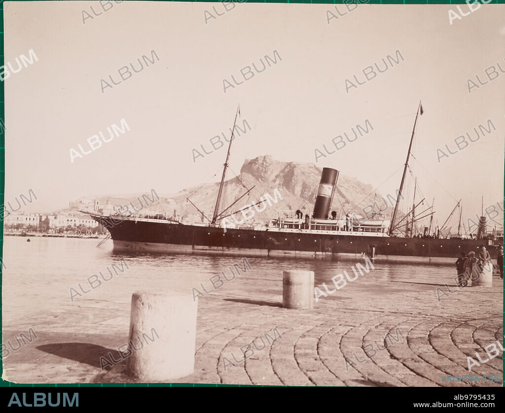Alicante, 31/01/1898. Guerra de Cuba. Desembarco en el puerto de Alicante del trasatlántico Miguel Jover.