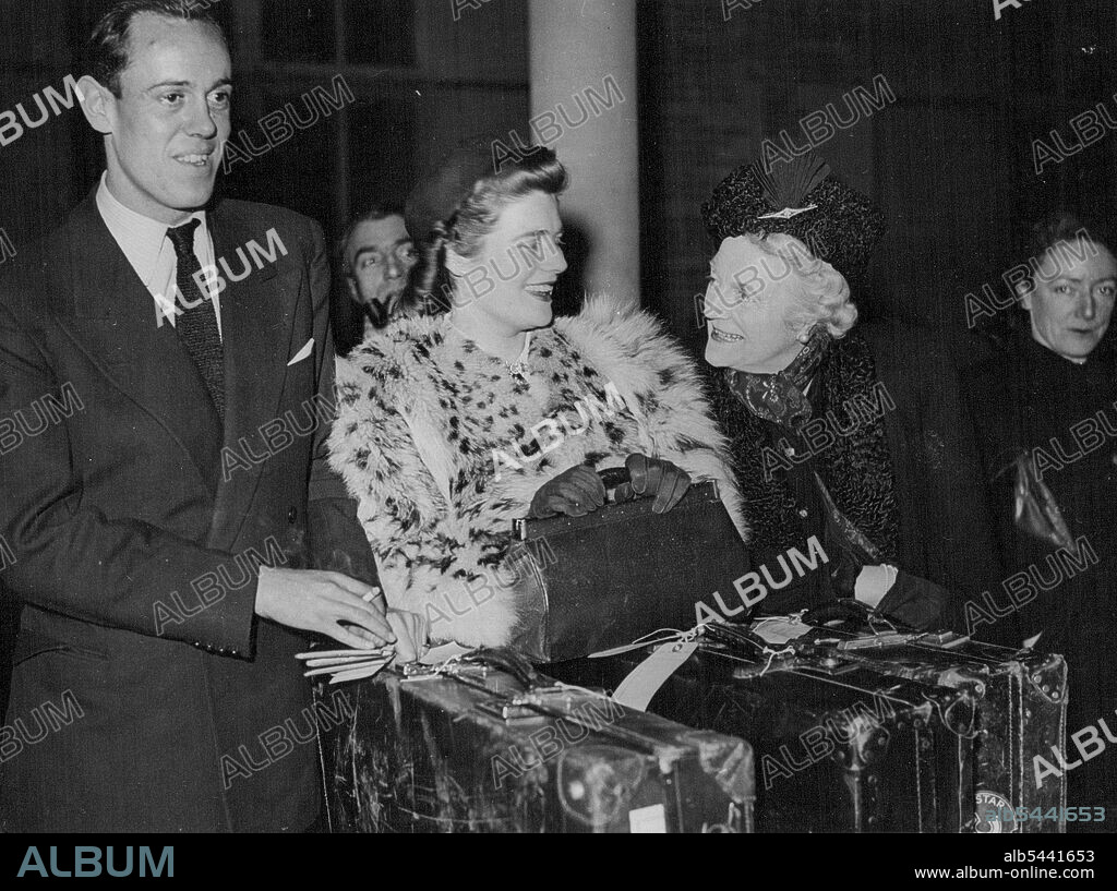 Lord & Lady Christopher Soames & Family - Statesman G.B.- Lady Mary (Nee Churchill). December 4, 1946. (Photo by The Associated Press Ltd.).