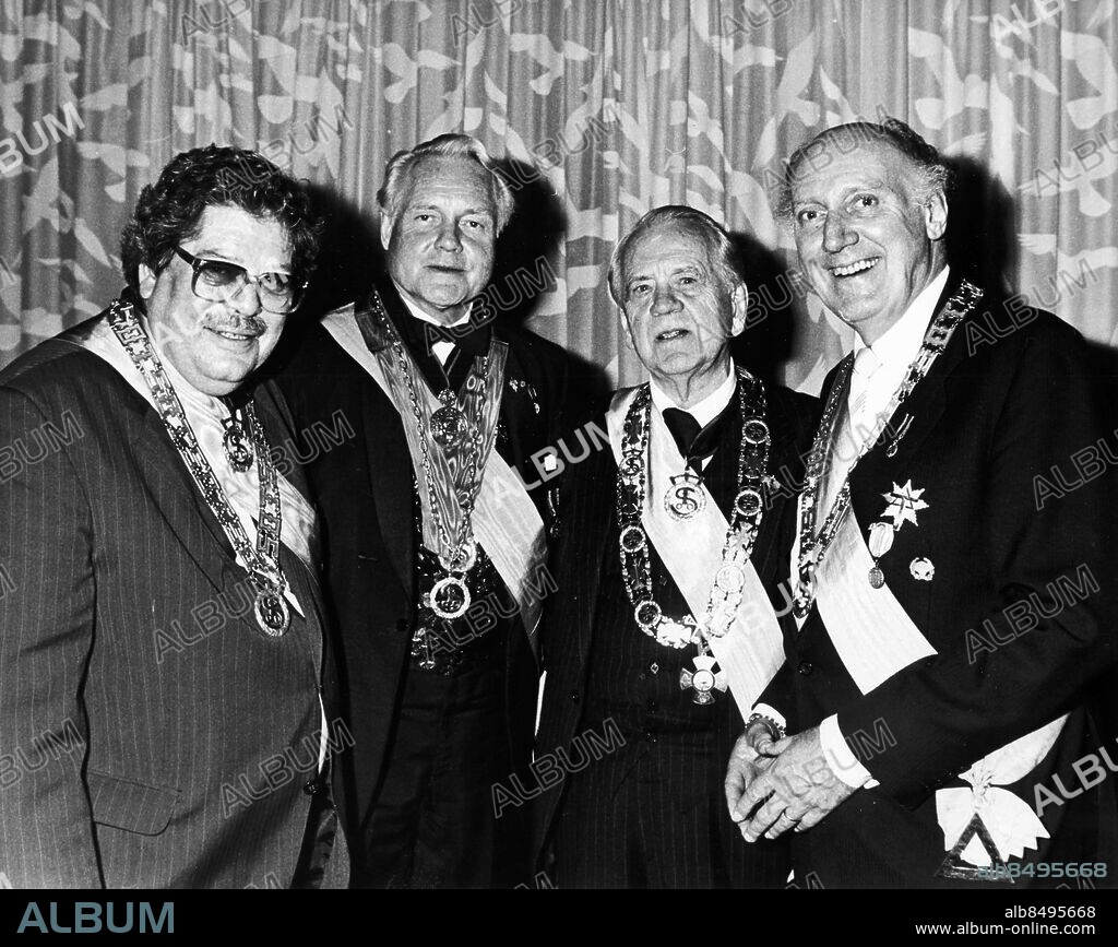 Göteborg 1986-11-17. På TSO-resa. Sören Engekbrektsson, Claes Jacobsson, Gösta Folke och Gösta Prüselius *** Local Caption *** GP Foto: Erik Lindahl. KAMERAREPORTAGE.