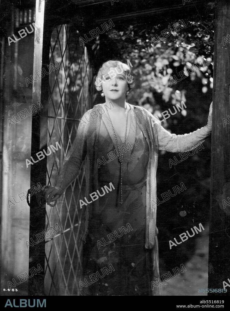 Paramount British Productions Present Gertrude Lawrence in "Aren't We All?" with Hugh Wakefield-Owen Nares. September 26, 1932. (Photo by Paramount Film Service Limited).
