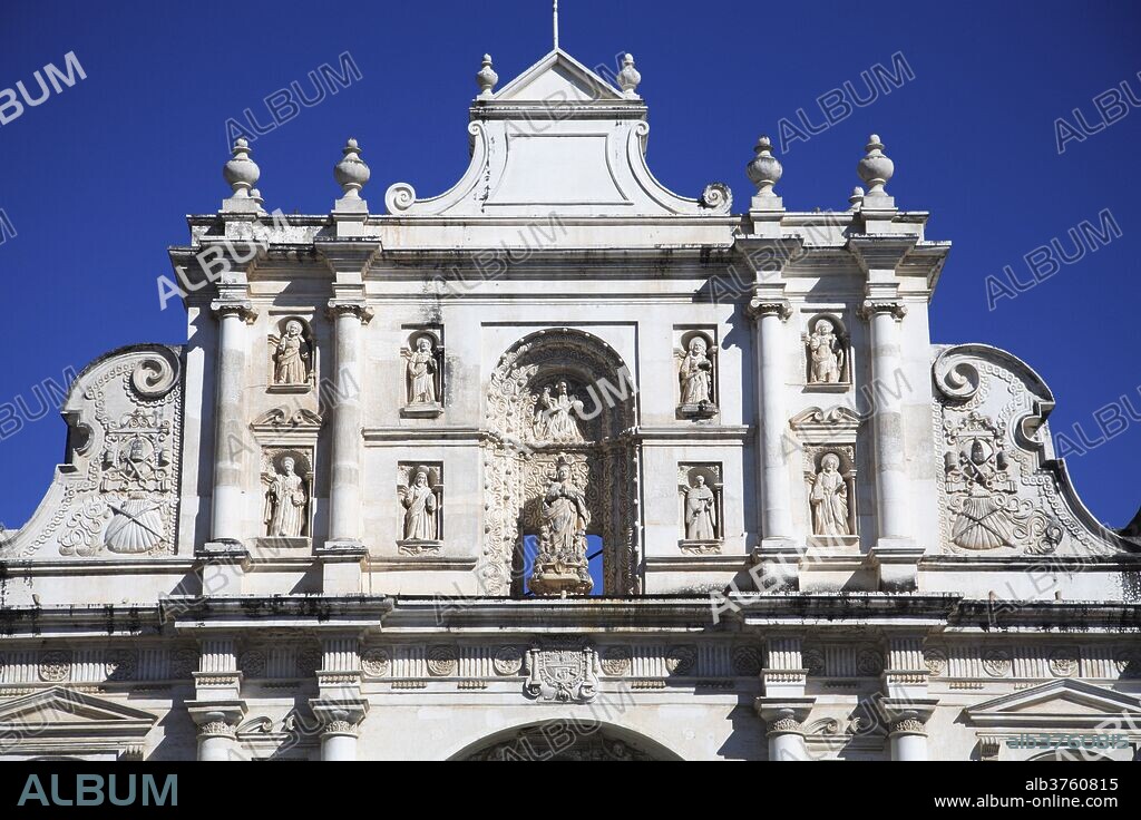 Catedral de Santiago, Antigua, UNESCO World Heritage Site, Guatemala, Central America.