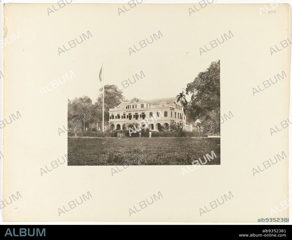 Gouvernementspaleis te Paramaribo, Het Gouvernements-hôtel te Paramaribo (original title), Kolonie Suriname Afbeeldingen betreffende Cultuurgewassen, Plantages, Goudvelden, Volkypoorten enz. (series title), Julius Muller (attributed to), anonymous, Paramaribo, publisher: Haarlem, publisher: Haarlem, 1896, paper, collotype, height 140 mm × width 201 mmheight 286 mm × width 374 mm.