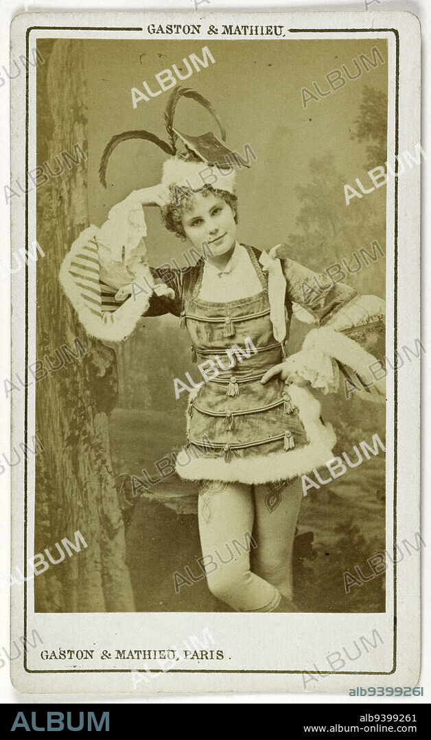 Portrait of Léa (D'asco?), (actress), Gaston, Mathieu & Cie, Photographer, Between 1860 and 1890, 2nd half of the 19th century, Photography, Graphic arts, Photography, Albumen paper print, Dimensions - Work: Height: 8.8 cm, Width: 5.4 cm, Dimensions: Height: 10.5 cm, Width: 6.4 cm.