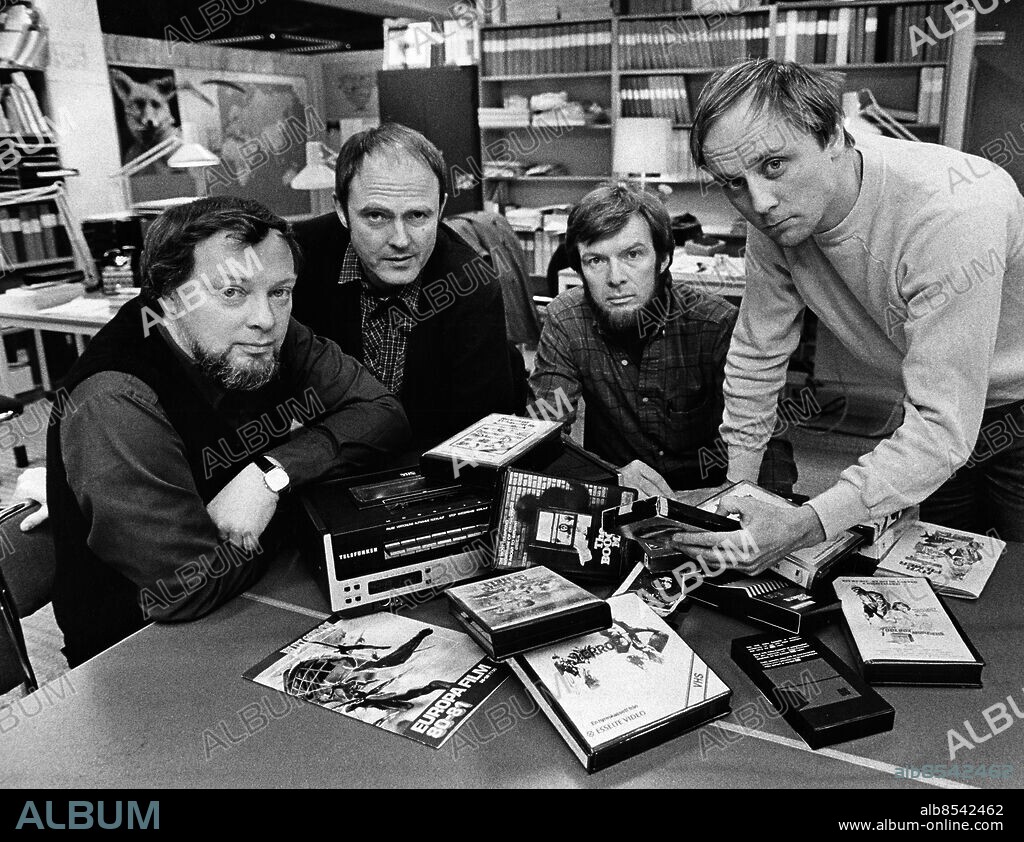ARKIV 19801201. Redaktionen för TV-programmet "Studio-S" väckte stark debatt efter sitt program om videovåldet. Från vänster: Pelle Bergendahl, Erik Eriksson, Göran Elwin och Sven Eric Ericson.. Foto: Jacob Forsell / XP / SCANPIX / Kod: 14 **AFTONBLADET OUT**.