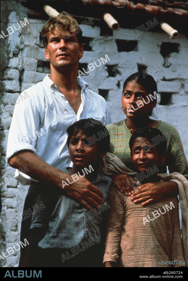 PATRICK SWAYZE en LA CIUDAD DE LA ALEGRÍA, 1992 (CITY OF JOY), dirigida por ROLAND JOFFE. Copyright WARNER BROTHERS.