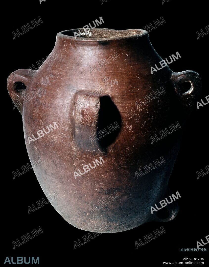 AUTOR LIBRE 01307. CERAMICA GUANCHE.