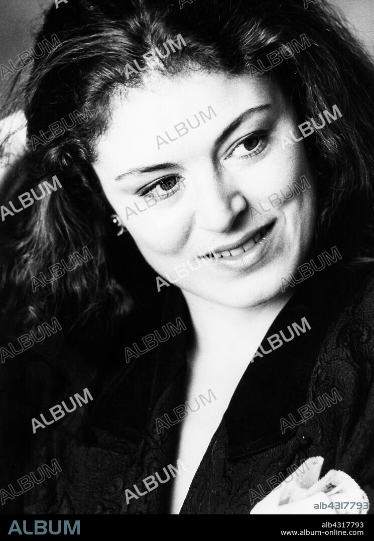 Ana Alicia. Falcon Crest. 1988.