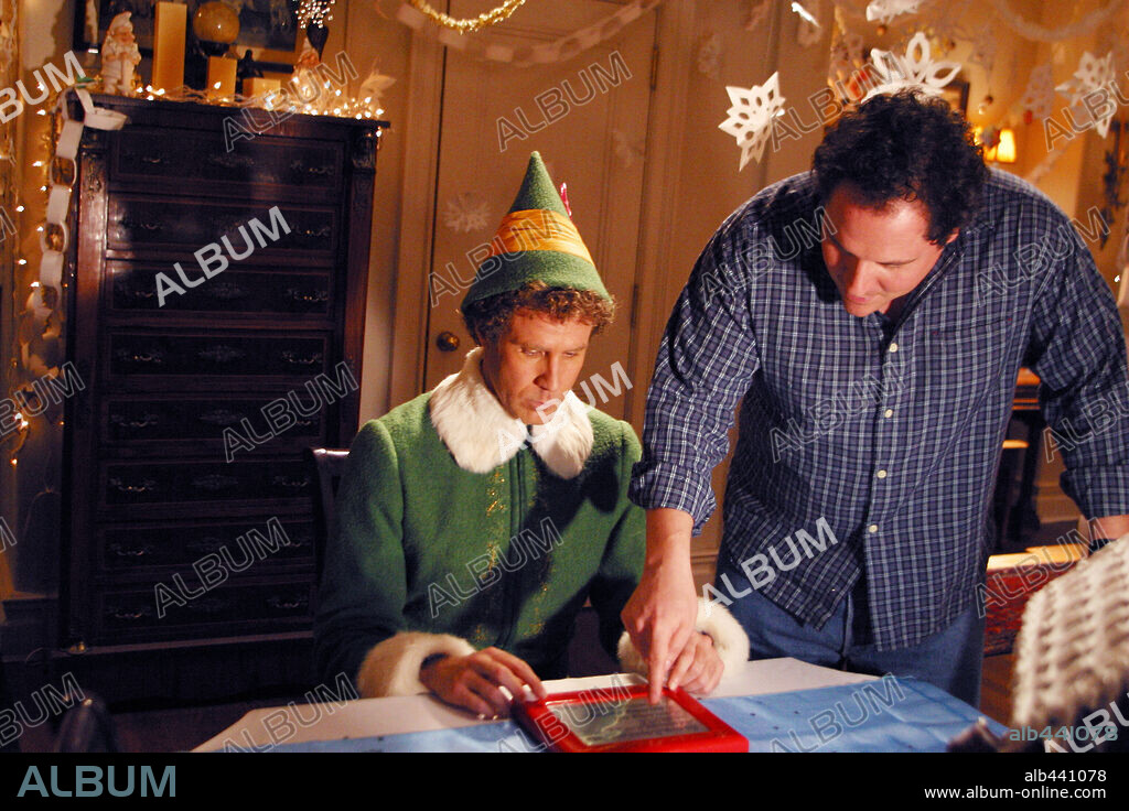 JON FAVREAU und WILL FERRELL in BUDDY - DER WEIHNACHTSELF, 2003 (ELF), unter der Regie von JON FAVREAU. Copyright NEW LINE PRODUCTIONS / MARKFIELD, ALAN.