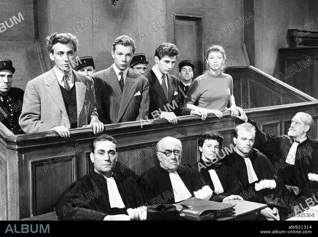 CLEMENT THIERRY, JACQUES CHABASSOL, JACQUES FAYET et MARINA VLADY dans AVANT LE DELUGE, 1954, réalisé par ANDRÉ CAYATTE.