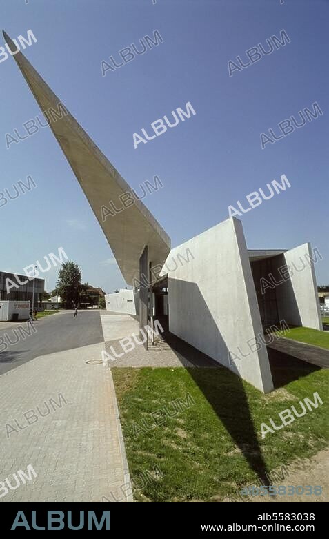Weil am Rhein (Baden-Württemberg), Feuerwehrhaus (Vitra Design; 1989-92 erbaut von Zaha M. Hadid). Ansicht. Foto, undat.