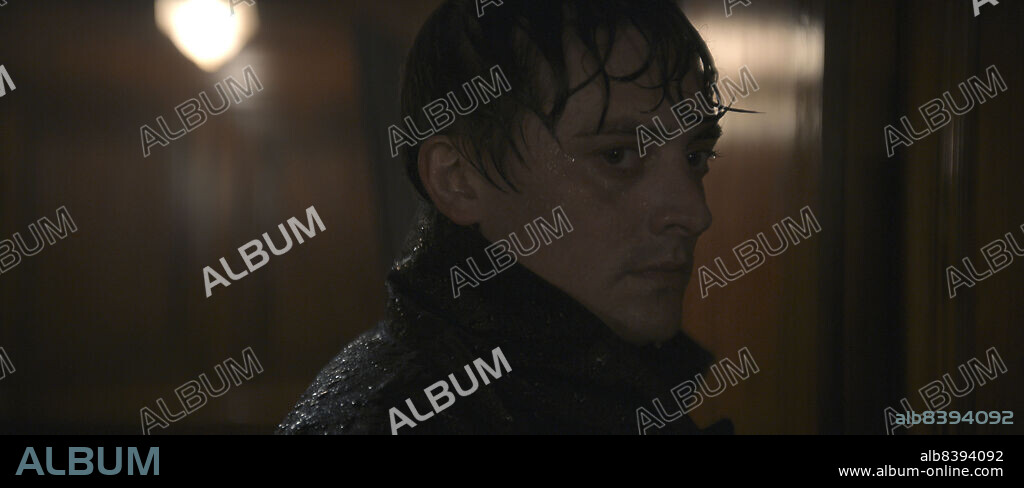 ANEURIN BARNARD in 1899, 2022, directed by BARAN BO ODAR. Copyright Dark Ways / Netflix.