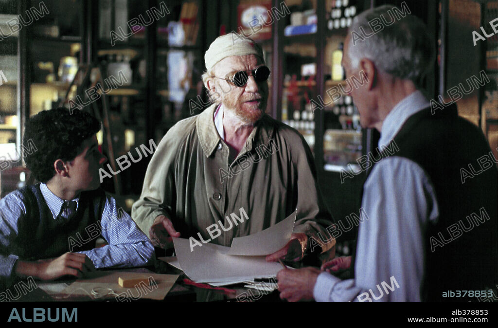 FERNANDO FERNAN GOMEZ and FERNANDO TIELVE in THE SHANGHAI SPELL, 2002 (EL EMBRUJO DE SHANGHAI), directed by FERNANDO TRUEBA. Copyright LOLAFILMS/PYRAMIDE PRODUCTIONS Y SHANGHAI SPELL.