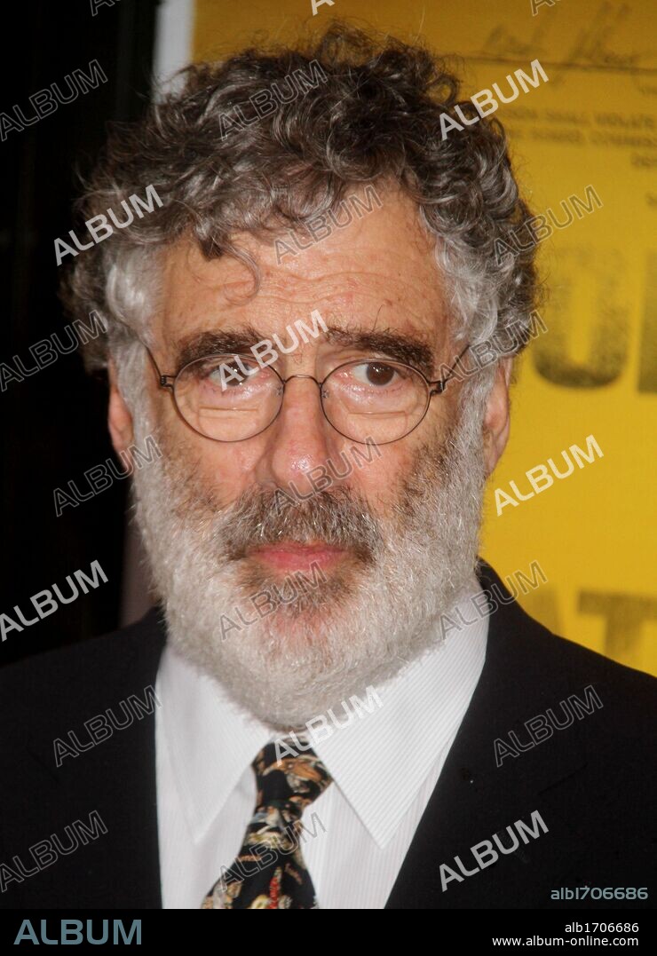 ELLIOTT GOULD. Sept. 7, 2011 - New York, New York, U.S. - Actor ELLIOT GOULD attends the New York premiere of 'Contagion' held at Jazz at Lincoln Center. 07/09/2011