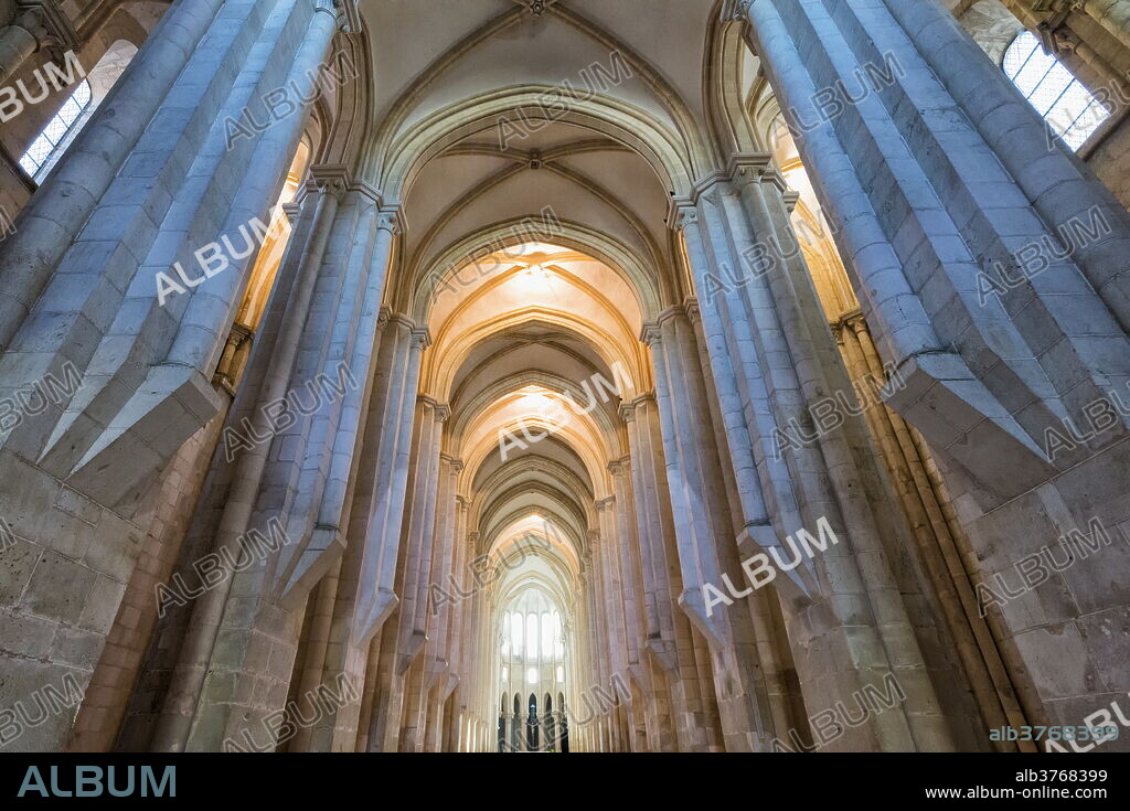 Central nave, Santa Maria Monastery, UNESCO World Heritage Site, Alcobaca, Estremadura, Portugal, Europe.