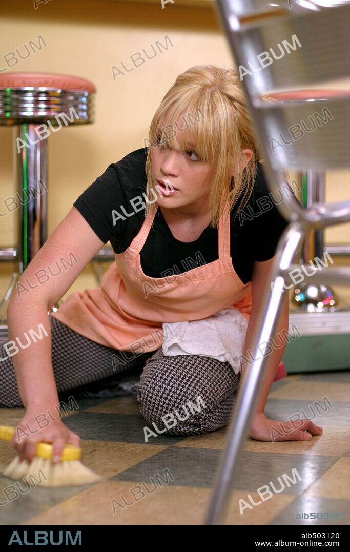 HILARY DUFF en UNA CENICIENTA MODERNA, 2004 (A CINDERELLA STORY), dirigida por MARK ROSMAN. Copyright WARNER BROS. PICTURES / BATZDORFF, RON.