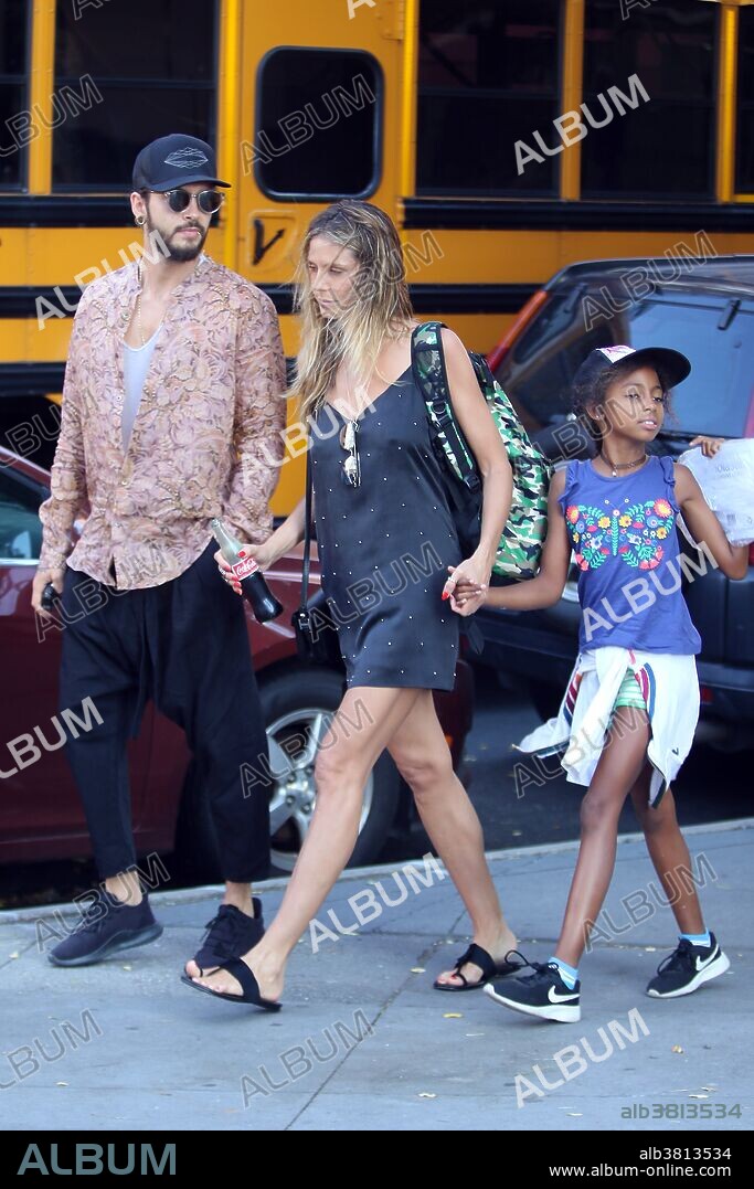 July 5, 2018 - New York, New York, United States - TV personality Heidi Klum and her boyfriend musician Tom Kaulitz pick up Klum's daughter Lou Samuel from summer camp in Tribeca on July 5 2018 in New York City. 05/07/2018