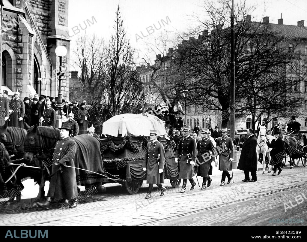 1935.. General Bror Munck af Fulkilas begravning.. Foto: Bertil Norberg Code: 1060. COPYRIGHT SCANPIX SWEDEN.