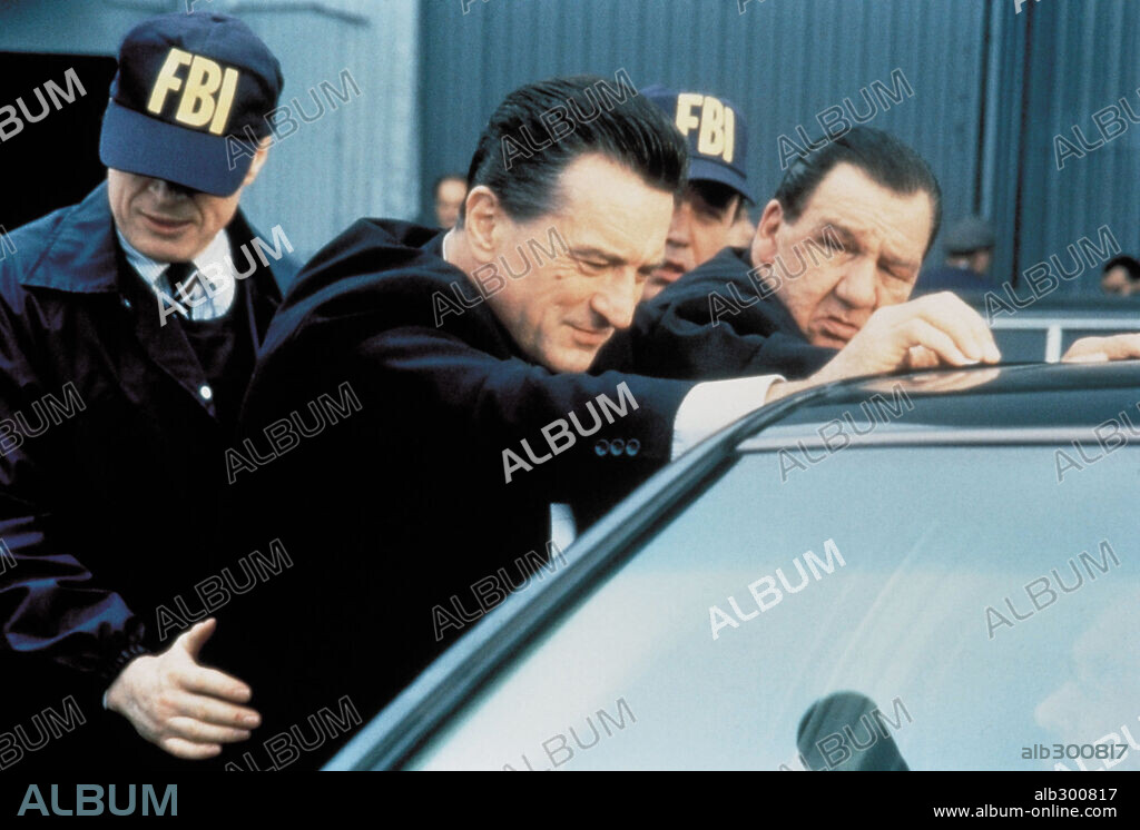 JOE VITERELLI in ANALIZE THIS, 1999, directed by HAROLD RAMIS. Copyright WARNER BROS. PICTURES.