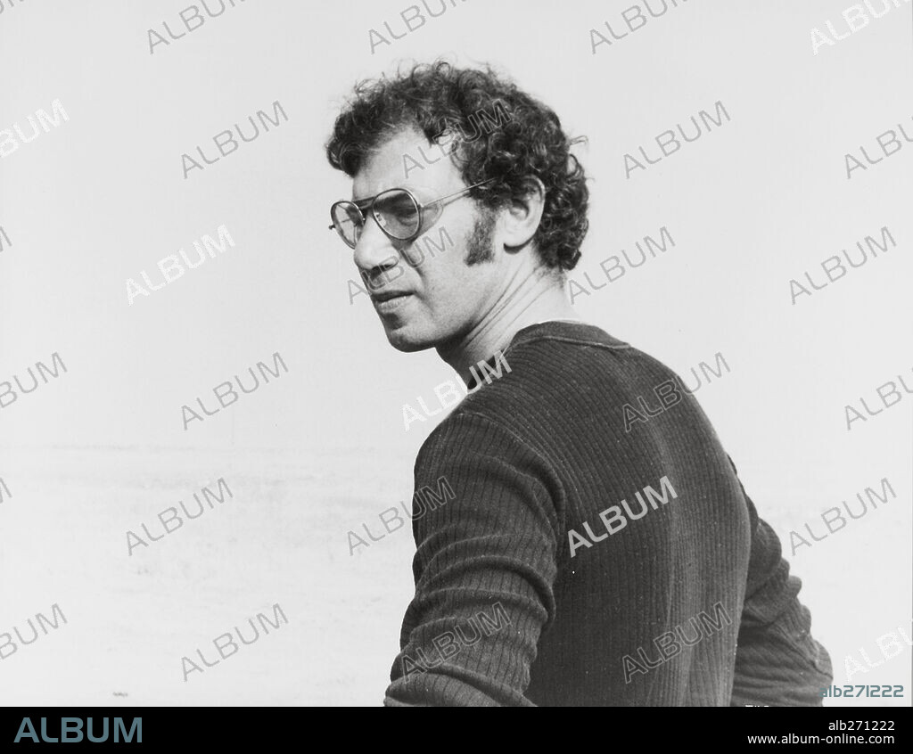BOB RAFELSON in FIVE EASY PIECES, 1970, directed by BOB RAFELSON. Copyright COLUMBIA PICTURES.