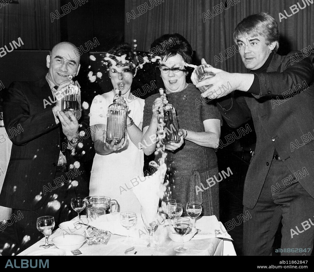 Til Death Us Do Part cast members - (r-l) Tony Booth, Dandy Nichols, Una Stubbs, Warren Mitchel.