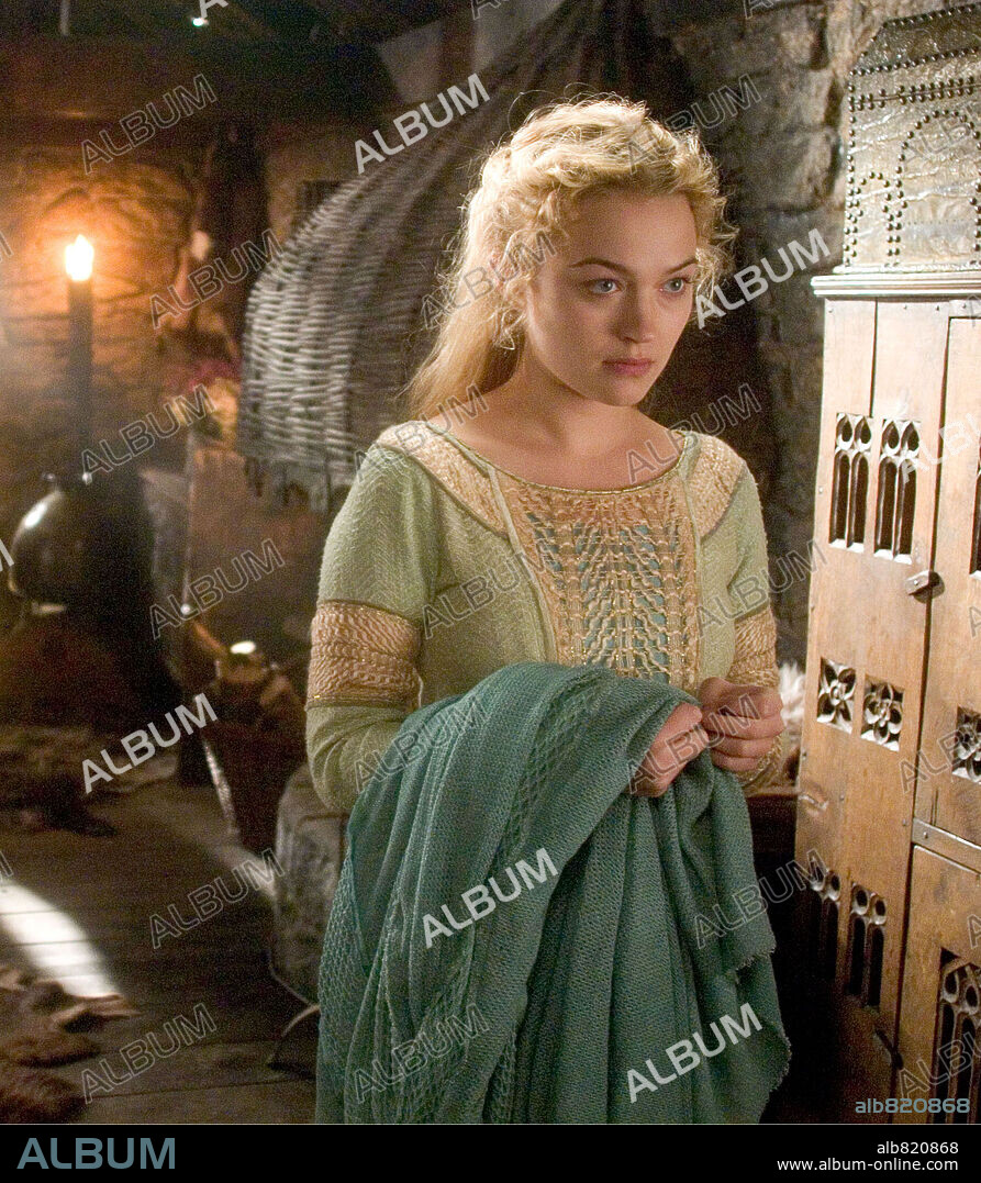 SOPHIA MYLES in TRISTAN + ISOLDE, 2006, directed by KEVIN REYNOLDS. Copyright FRANCHISE PICTURES / TORRES, RICO.