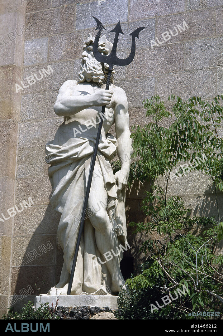 Neptune. XIX century sculpture. Citadel Park. Barcelona. Catalonia. Spain.
