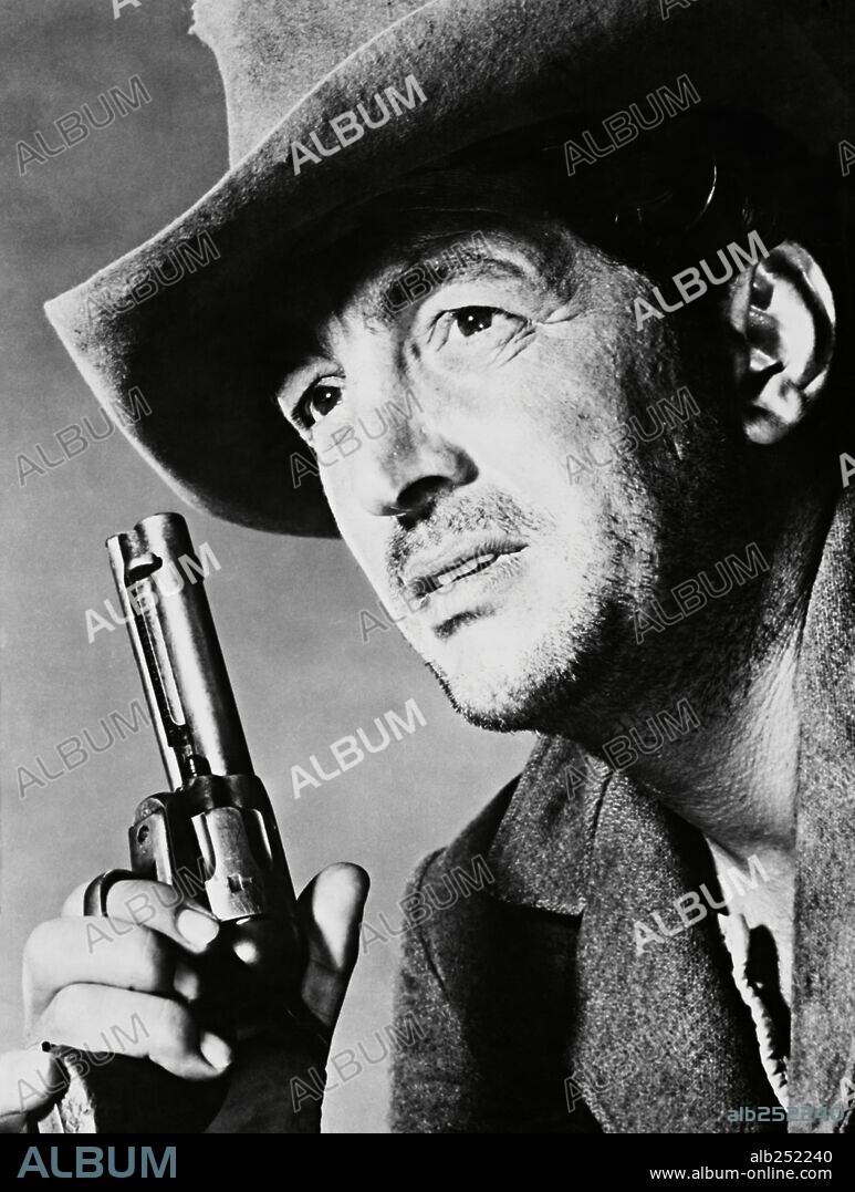 DEAN MARTIN en RIO BRAVO, 1959, dirigida por HOWARD HAWKS. Copyright WARNER BROTHERS.