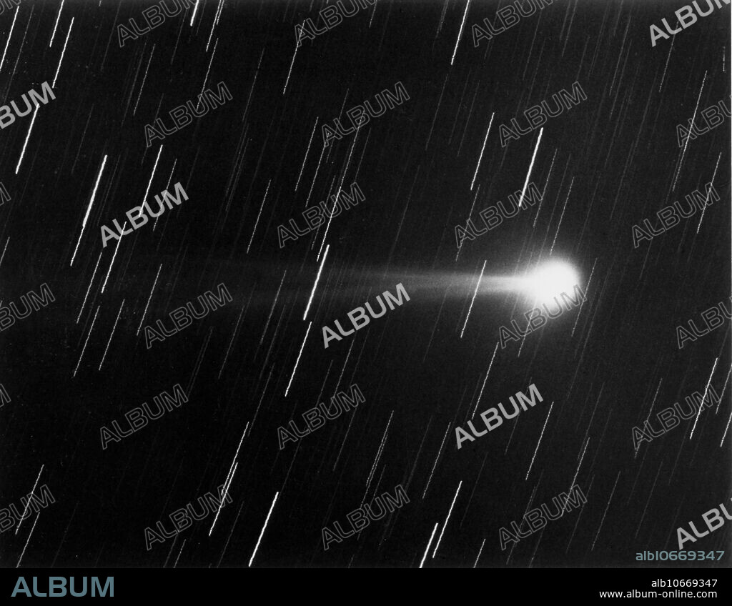 Comet Cunningham, December 21, 1940, photographed with 5-inch aperture Ross lens.