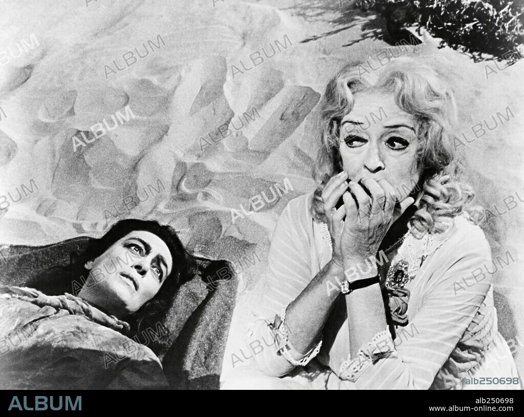 BETTE DAVIS und JOAN CRAWFORD in WHAT EVER HAPPENED TO BABY JANE?, 1962, unter der Regie von ROBERT ALDRICH. Copyright WARNER BROTHERS.
