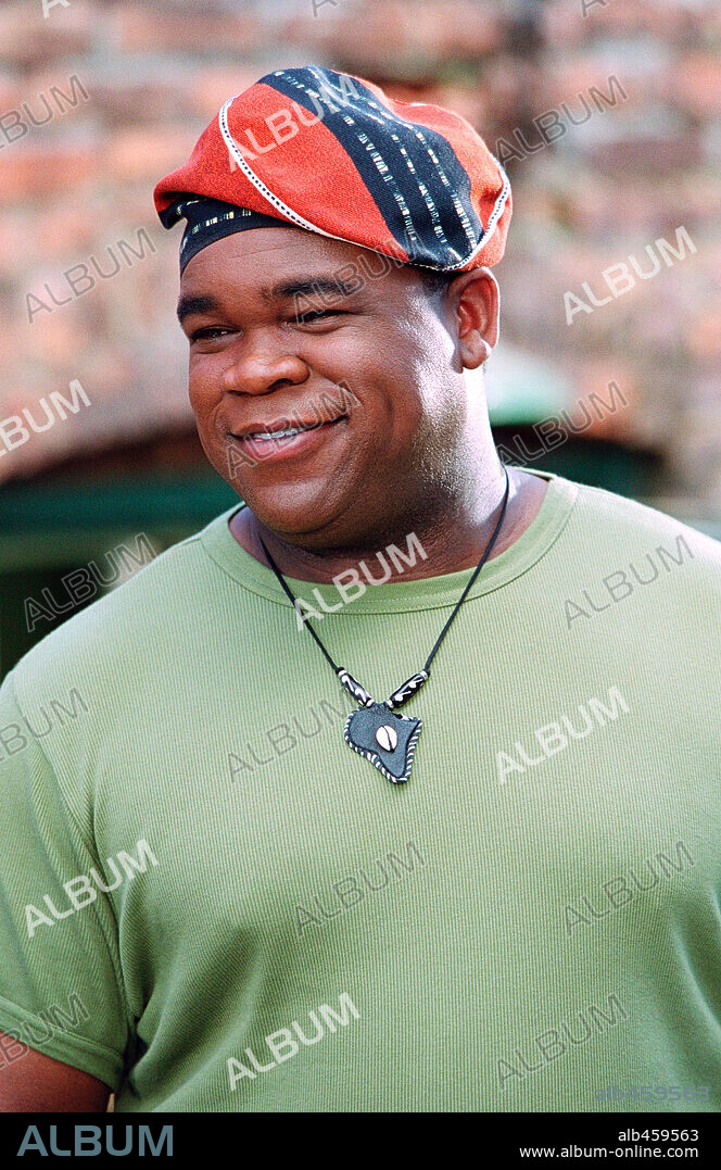 LEONARD EARL HOWZE in BARBERSHOP 2: BACK IN BUSINESS, 2004, directed by KEVIN RODNEY SULLIVAN. Copyright METRO GOLDWYN MAYER / BENNETT, TRACY.
