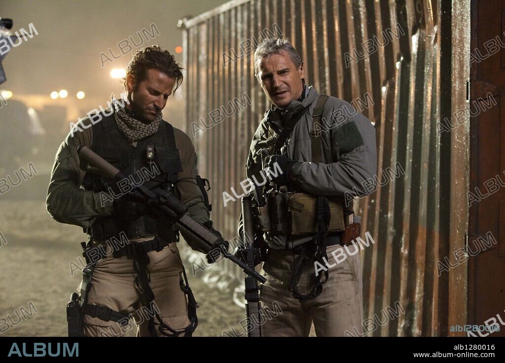 BRADLEY COOPER y LIAM NEESON en EL EQUIPO A, 2010 (THE A-TEAM), dirigida por JOE CARNAHAN. Copyright DUNE ENTERTAINMENT.