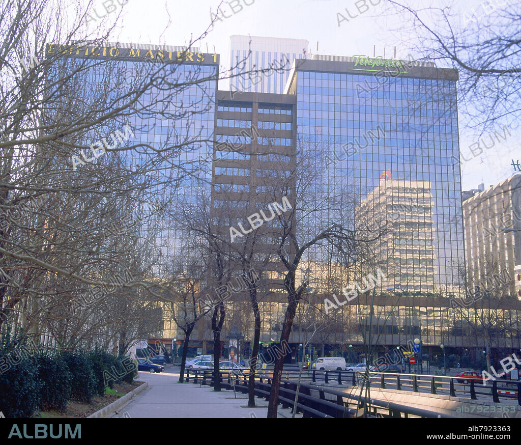 EDIFICIO MASTER Y OFICINAS DE TELEFONICA.