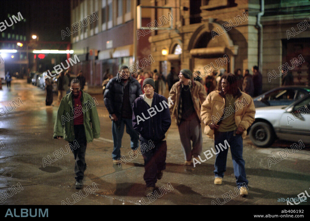 DE'ANGELO WILSON, EMINEM, EVAN JONES, MEKHI PHIFER et OMAR BENSON MILLER dans 8 MILE, 2002, réalisé par CURTIS HANSON. Copyright UNIVERSAL STUDIOS / REED, ELI.