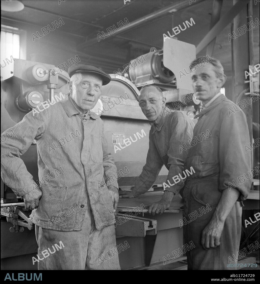 Louis Aubee and sons Ren© and Bernard at Decker SA 1945.