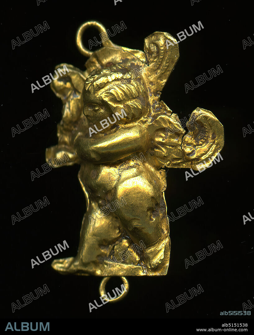 Treasure find from Palaiokastron - appliqué in the form of an Eros with tänie (? ), gold, chased, gold, Total: Height: 2.15 cm; Width: 1.45 cm; Weight: 0.75 g, garment decoration, body decoration, history of Cupid, Amor (Eros), Early Hellenistic, High Hellenistic, Greek antiquity, The Eros striding to the left in side view and wings protruding to the back holds a tänie (?) immediately in front of the body. It probably formed a unit together with the Erotic Inv. 1917.202, 1917.203 and 1925.178. The eyelets served to attach it to a robe or diadem. Together with similar garment appliqués, this piece comes from the find of Palaiokastron in Thessaly, discovered and excavated in 1909.