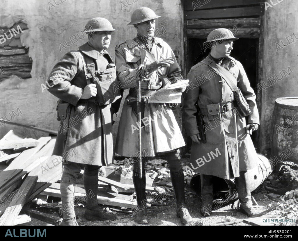 GARY COOPER, MORGAN FARLEY and REGIS TOOMEY in A MAN FROM WYOMING, 1930, directed by ROWLAND V. LEE. Copyright PARAMOUNT PICTURES.