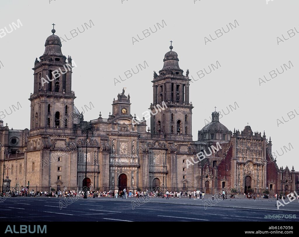 CLAUDIO DE ARCINIEGA (1520-1593). CATEDRAL METROPOLITANA-IGLESIA DEL SAGRARIO SITUADA EN LA PLAZA DE LA CONSTITUCION CONOCIDA COMO PLAZA DEL ZOCALO - FOTO AÑOS 90.