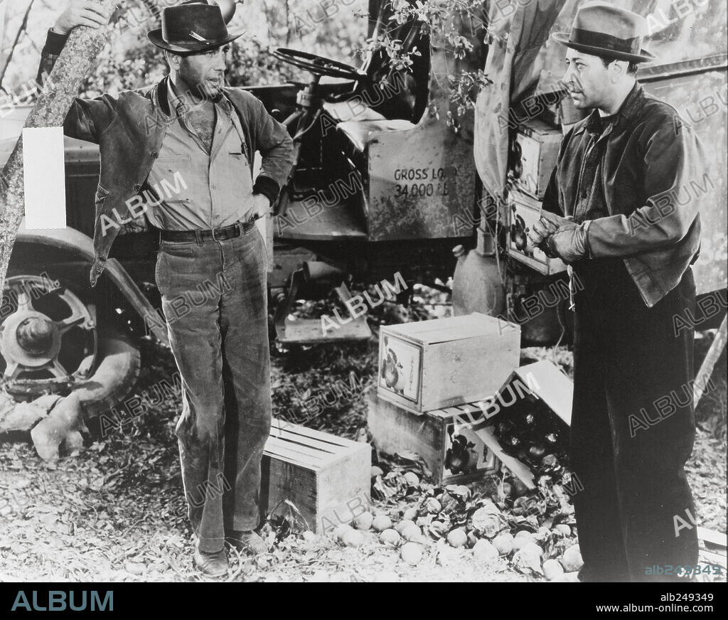 GEORGE RAFT y HUMPHREY BOGART en LA PASIÓN CIEGA, 1940 (THEY DRIVE BY NIGHT), dirigida por RAOUL WALSH. Copyright WARNER BROTHERS.
