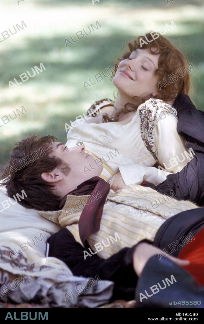 JONATHAN RHYS MEYERS and ROMOLA GARAI in VANITY FAIR, 2004, directed by MIRA NAIR. Copyright FOCUS FEATURES.